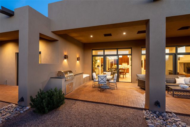 4 Penasco Circle, Santa Fe, NM 87506