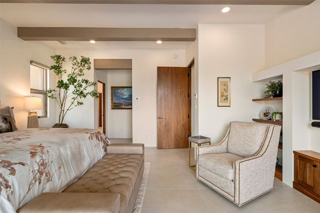 4 Penasco Circle, Santa Fe, NM 87506