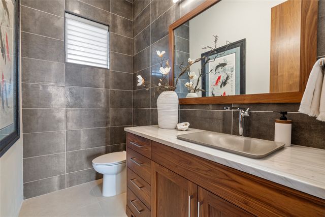 4 Penasco Circle, Santa Fe, NM 87506