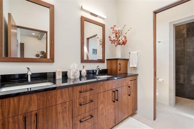 4 Penasco Circle, Santa Fe, NM 87506