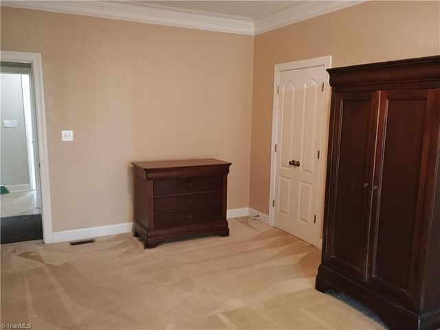4026 Banoak Street, High Point, NC 27265