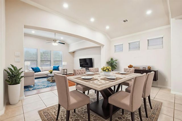 634 Irvin DR, San Marcos, TX 78666