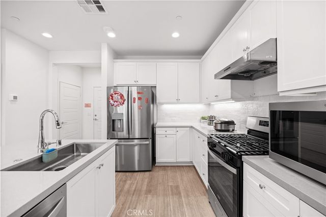 4056 E peony Paseo 16, Ontario, CA 91761