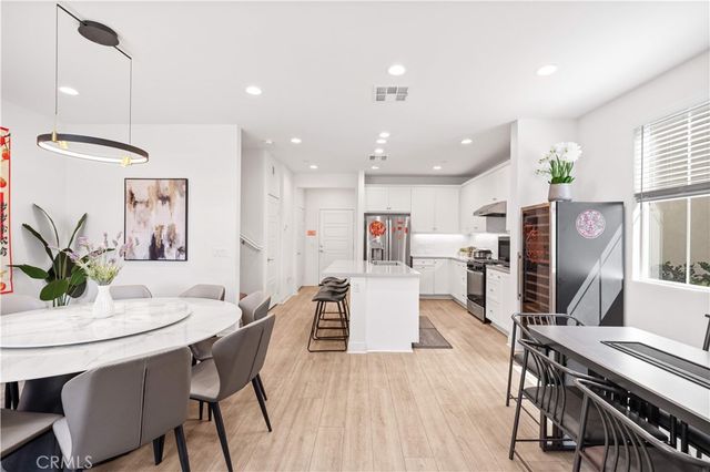 4056 E peony Paseo 16, Ontario, CA 91761