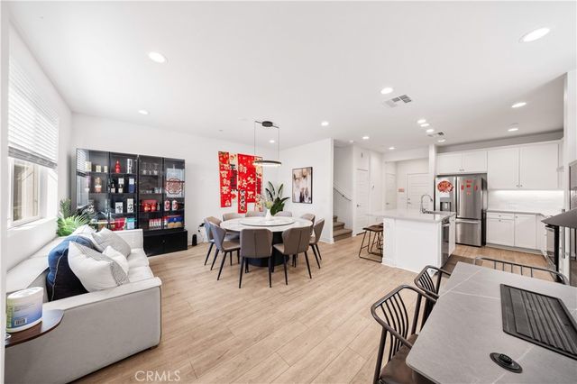 4056 E peony Paseo 16, Ontario, CA 91761