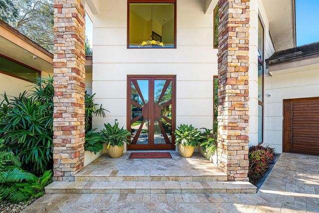 18163 SE Ridgeview Drive, Jupiter, FL 33469