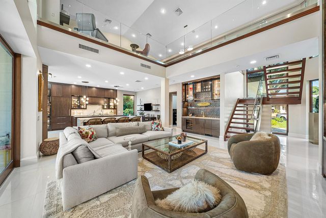 18163 SE Ridgeview Drive, Jupiter, FL 33469