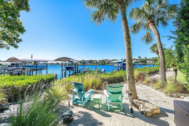 18163 SE Ridgeview Drive, Jupiter, FL 33469