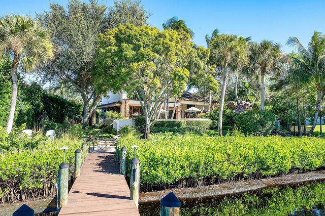 18163 SE Ridgeview Drive, Jupiter, FL 33469