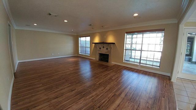 2105 Meadow Parkway N N, League City, TX 77573