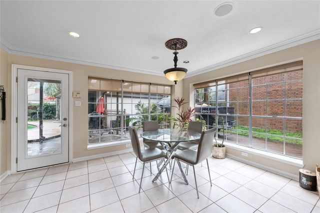 2105 Meadow Parkway N N, League City, TX 77573