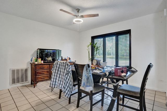 811 NW 43rd Avenue, Coconut Creek, FL 33066