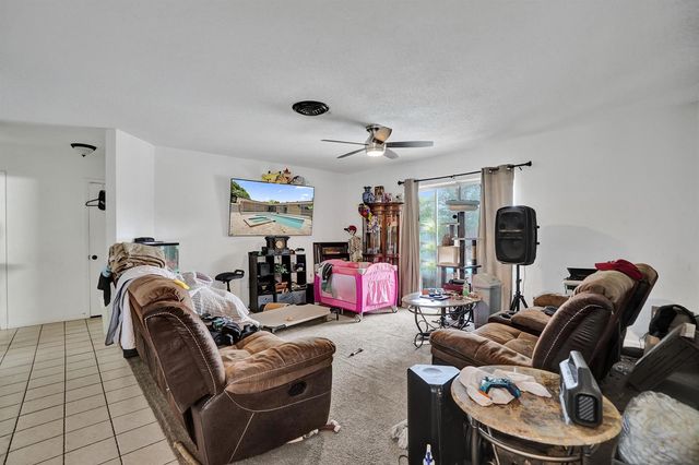 811 NW 43rd Avenue, Coconut Creek, FL 33066