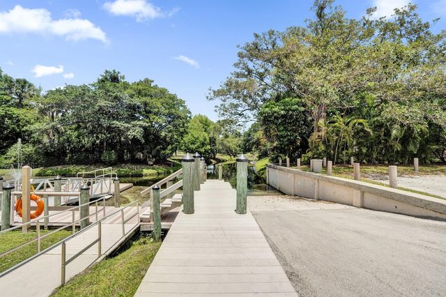 811 NW 43rd Avenue, Coconut Creek, FL 33066