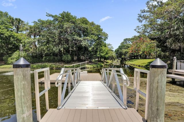 811 NW 43rd Avenue, Coconut Creek, FL 33066