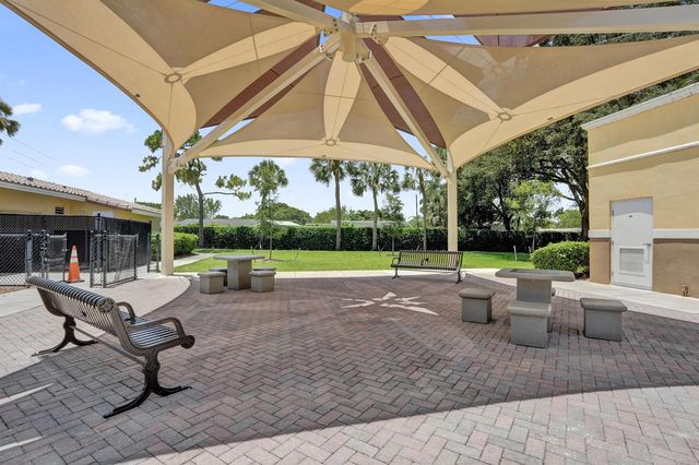 811 NW 43rd Avenue, Coconut Creek, FL 33066