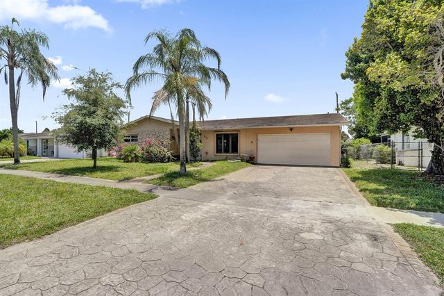 811 NW 43rd Avenue, Coconut Creek, FL 33066