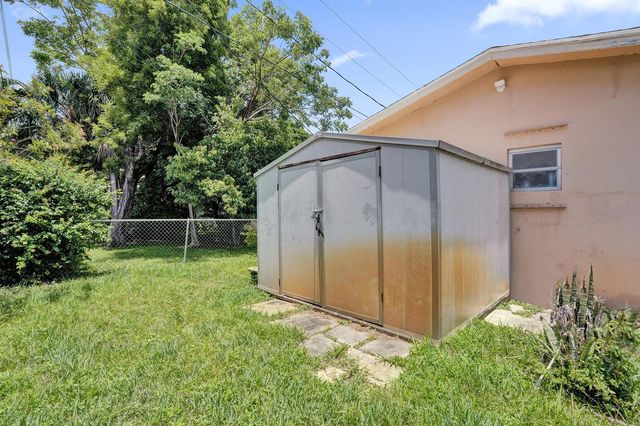 811 NW 43rd Avenue, Coconut Creek, FL 33066