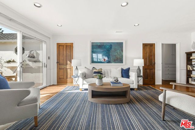 15328 De Pauw Street, Pacific Palisades (los Angeles), CA 90272