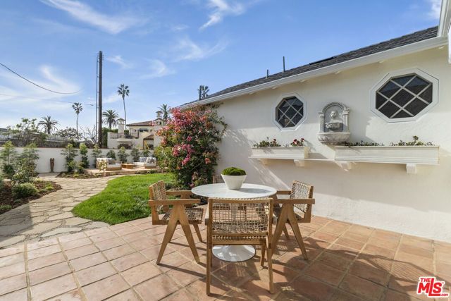 15328 De Pauw Street, Pacific Palisades (los Angeles), CA 90272