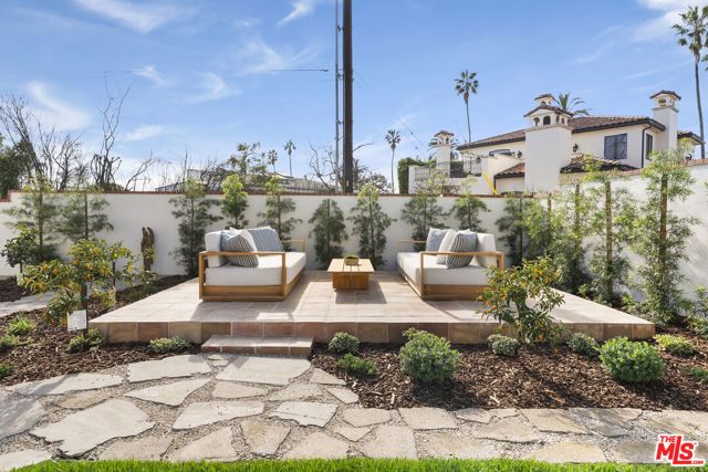 15328 De Pauw Street, Pacific Palisades (los Angeles), CA 90272