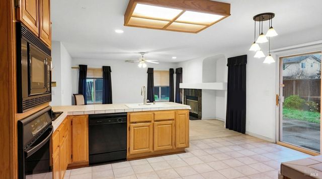 4124 Singletree Way, Fairfield, CA 94533