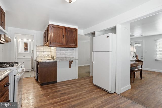 622 CORSON ST, Bristol, PA 19007