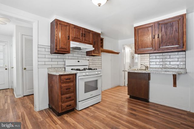 622 CORSON ST, Bristol, PA 19007