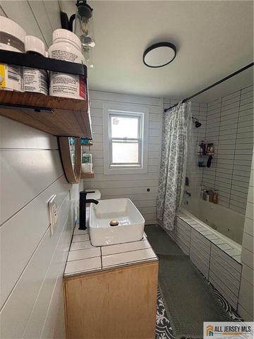 1266 Rahway Avenue, Avenel, NJ 07001