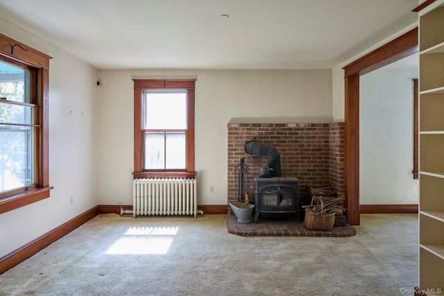 35 Union Avenue, New Windsor, NY 12553