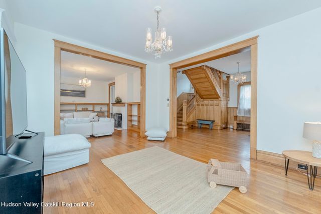 36 Warren Street, Kingston, NY 12401