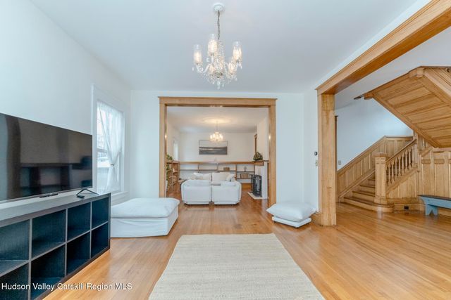 36 Warren Street, Kingston, NY 12401