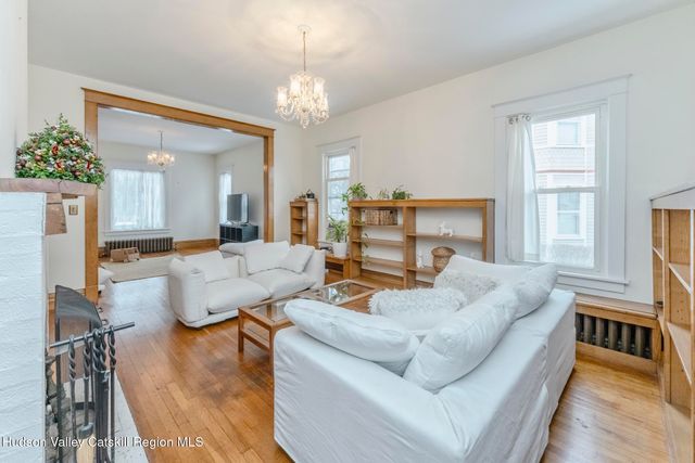 36 Warren Street, Kingston, NY 12401