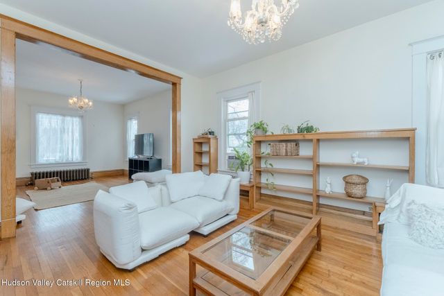 36 Warren Street, Kingston, NY 12401