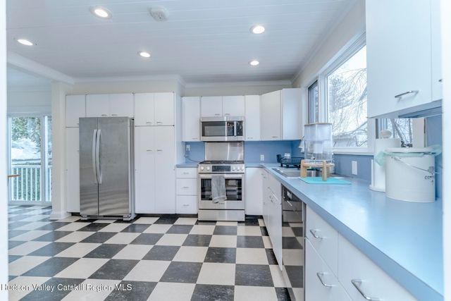 36 Warren Street, Kingston, NY 12401