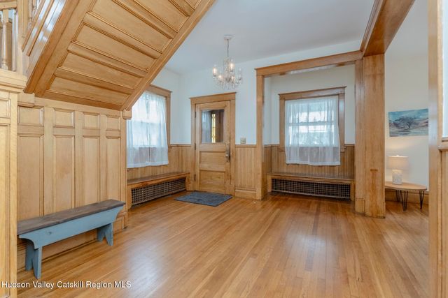 36 Warren Street, Kingston, NY 12401