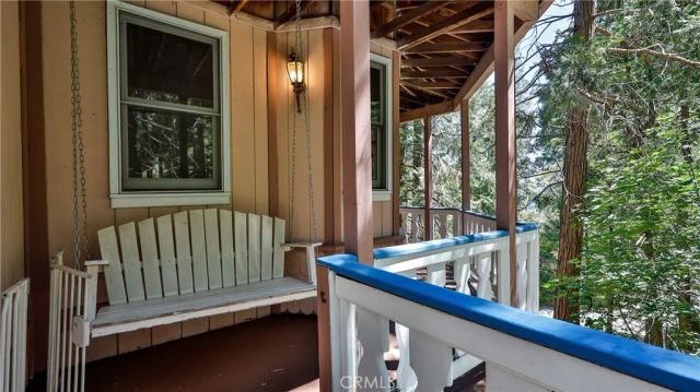 24083 Cresta Drive, Crestline, CA 92325