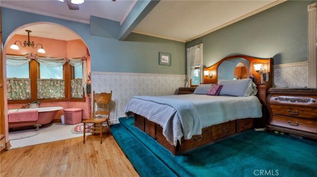 24083 Cresta Drive, Crestline, CA 92325