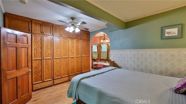 24083 Cresta Drive, Crestline, CA 92325