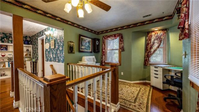 24083 Cresta Drive, Crestline, CA 92325