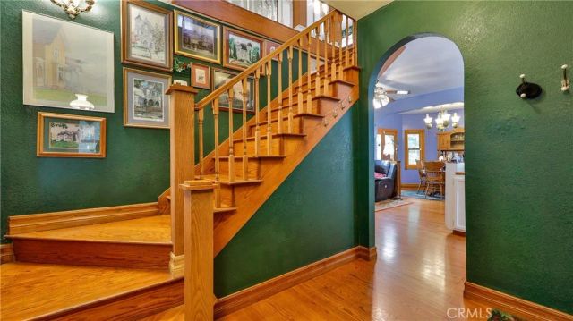 24083 Cresta Drive, Crestline, CA 92325