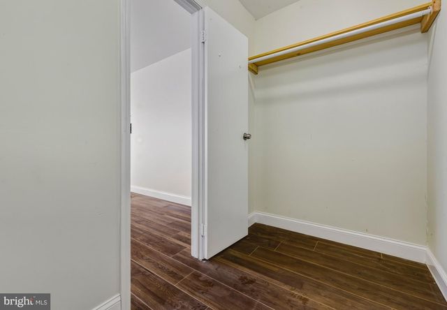 10 HEYWOOD LN, Sicklerville, NJ 08081