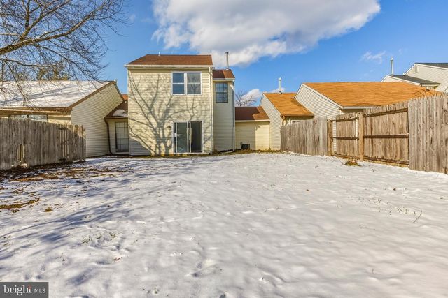 10 HEYWOOD LN, Sicklerville, NJ 08081