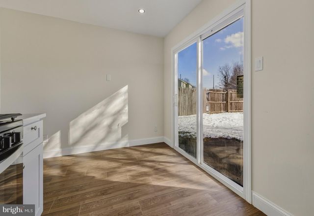 10 HEYWOOD LN, Sicklerville, NJ 08081