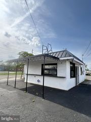 261 SAINT MIHIEL DR, Riverside, NJ 08075