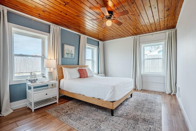 2914 Treasure Circle, Panama City Beach, FL 32408