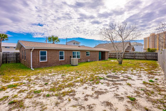 2914 Treasure Circle, Panama City Beach, FL 32408