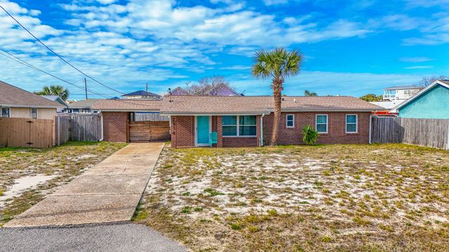 2914 Treasure Circle, Panama City Beach, FL 32408