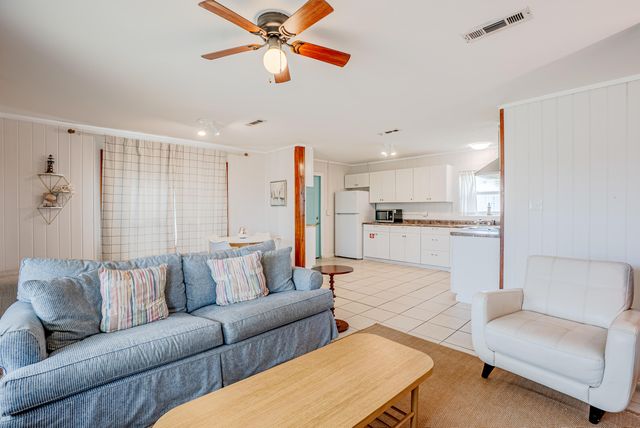 2914 Treasure Circle, Panama City Beach, FL 32408