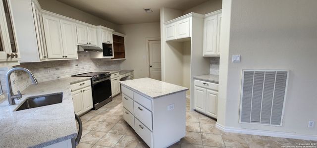 1707 Alpine Circle, San Antonio, TX 78248